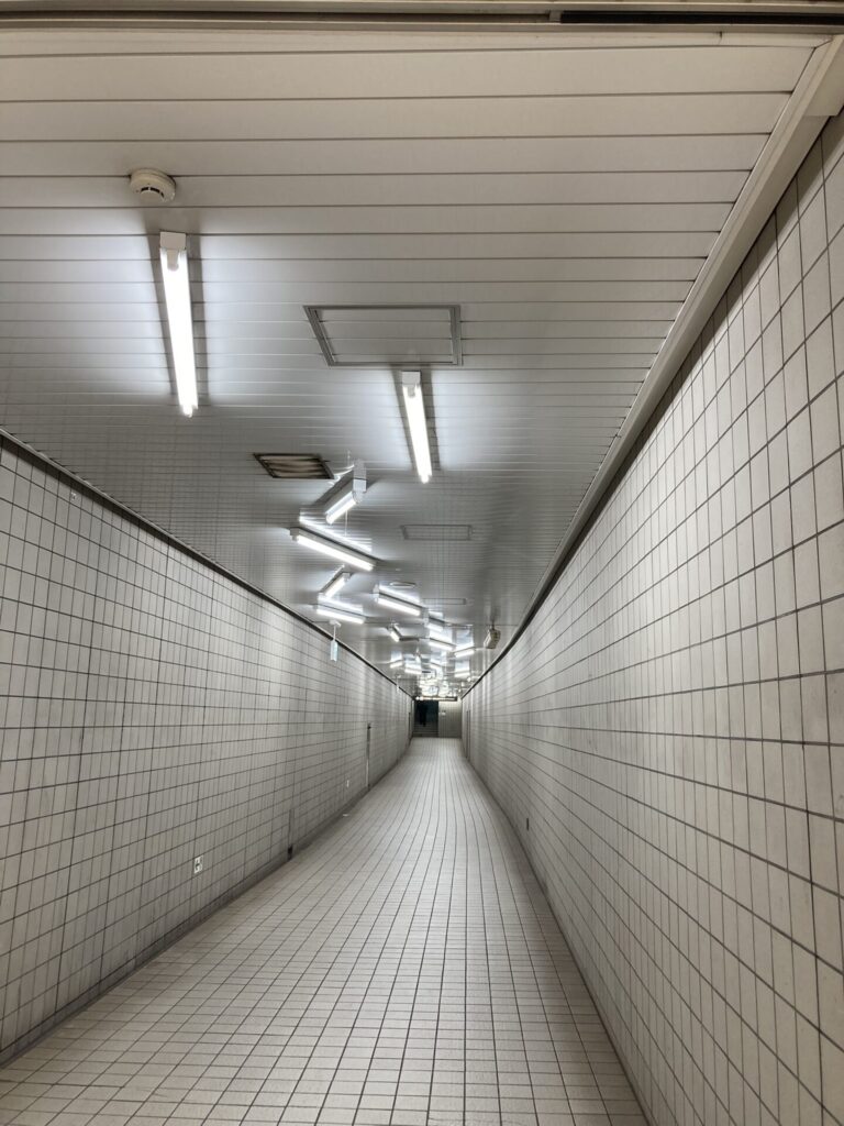 8番出口のモデルとなった(?)通路